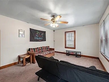 Living room - 675 Washington St