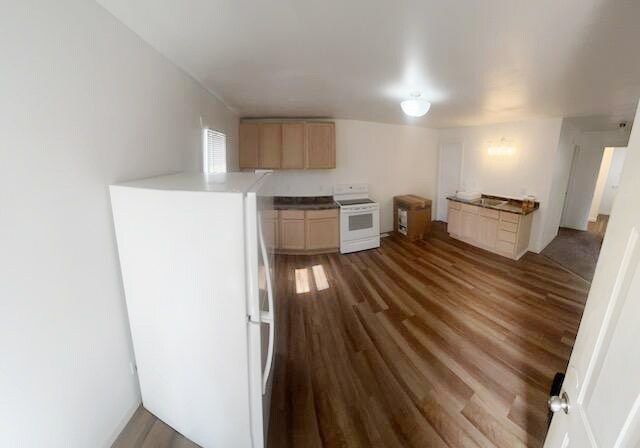 Foto del edificio - 321 E Washington St