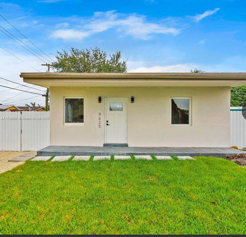 Foto principal - 9625 NW 36th Ave