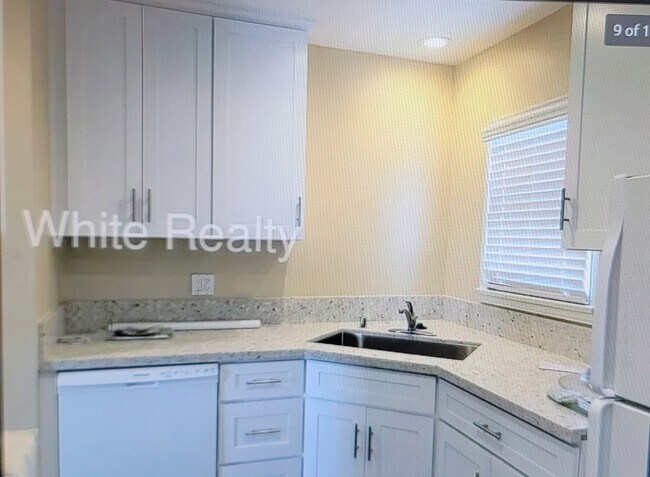 Foto del edificio - 2313 Belmont Ave