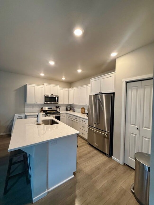 Building Photo - Spacious 4-Bedroom D.R. Horton Home – Grea...
