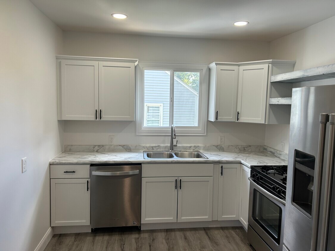 Foto principal - 1360 Prospect St