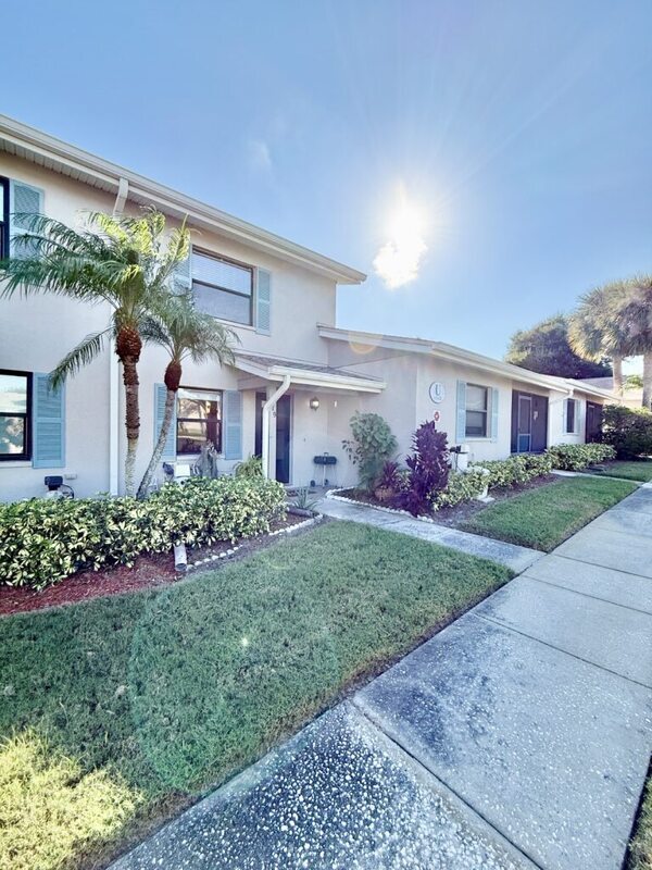 Foto del edificio - 2131 Ridge Rd