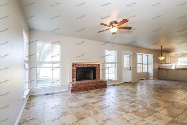 Foto del edificio - 11109 E 75th Pl