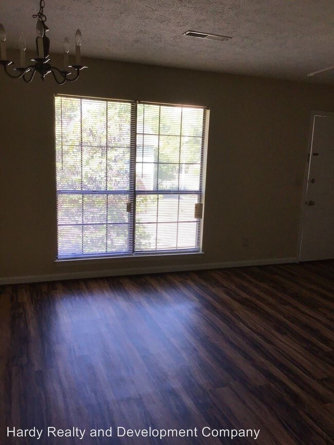 Building Photo - 18 Cordle Dr NE
