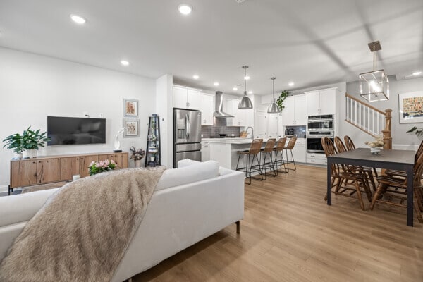 Foto del edificio - 1124 Drummond Ave