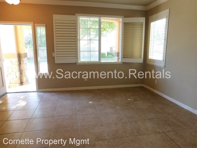 Building Photo - 5 br, 3 bath House - 1754 Loon Lake Street