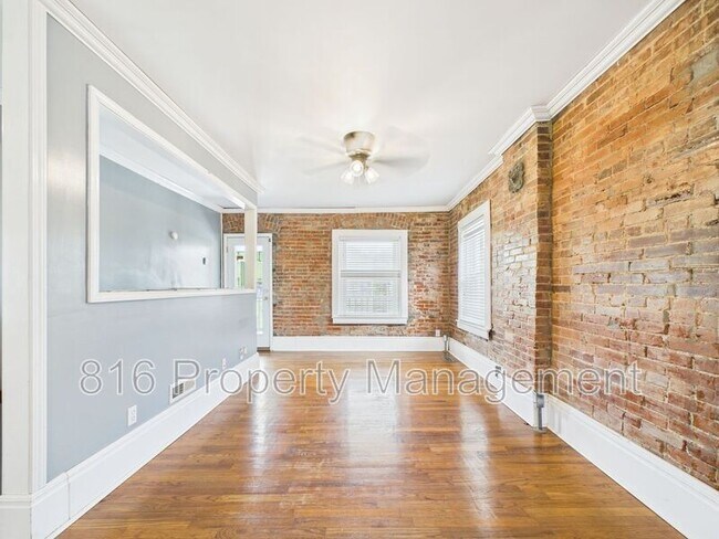 Foto del edificio - 1033 E 5th St