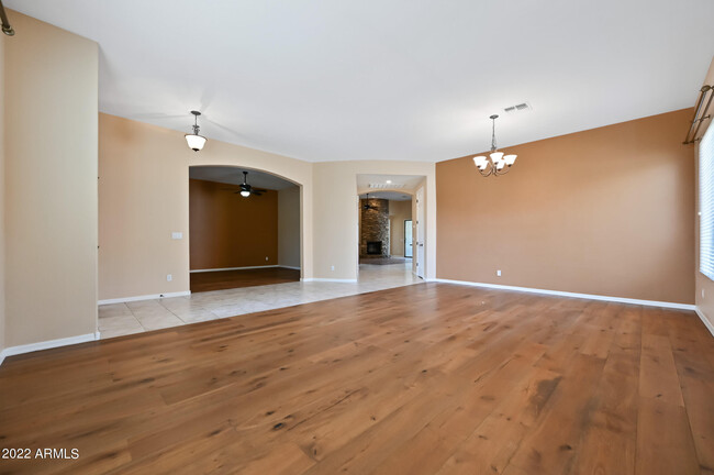 Foto del edificio - 4312 E Carriage Way