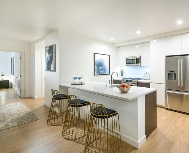 HAMPTON - 7634 Hampton Ave West Hollywood, CA 90046