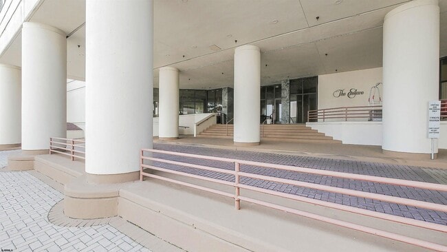 Building Photo - 3851 Boardwalk-1405-1405