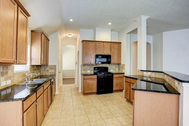 Foto del edificio - 19223 Fisher Ridge Ln