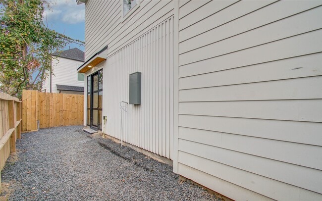 Foto del edificio - 1815 McKee St