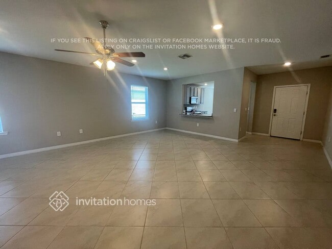 Building Photo - 7537 Viburnum