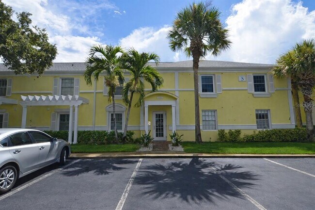 Foto del edificio - 5048 Beach Dr SE