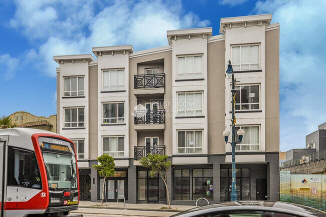 Building Photo - 1117 Ocean Ave