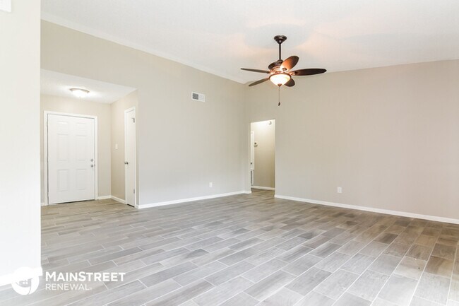 Building Photo - 17606 Shadyside Cir