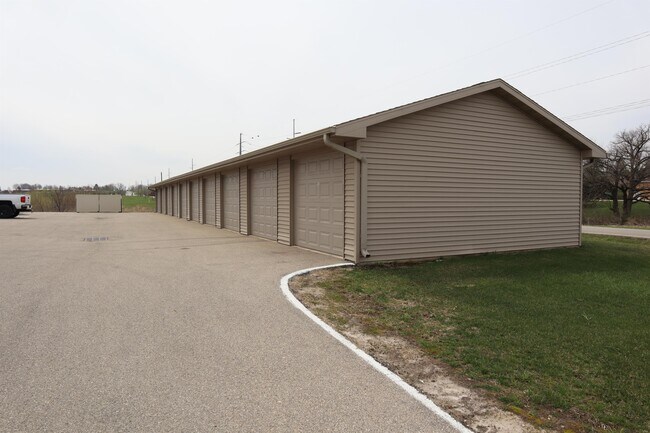 Building Photo - 7789 Commerce Park