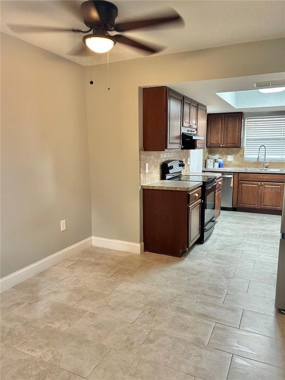 Foto del edificio - 5117 Doefield Ln