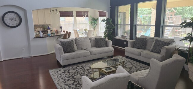 Foto del edificio - 8153 Tranquil Lake Way