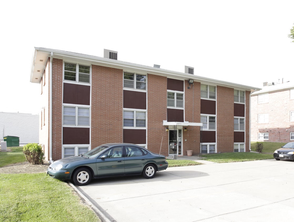 Primary Photo - The Bel Apartments