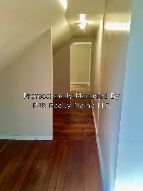 Building Photo - 126 Emery St