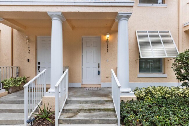 Foto del edificio - 1460 Corbison Point Pl