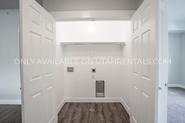 Foto del edificio - 2432 E 6895 S