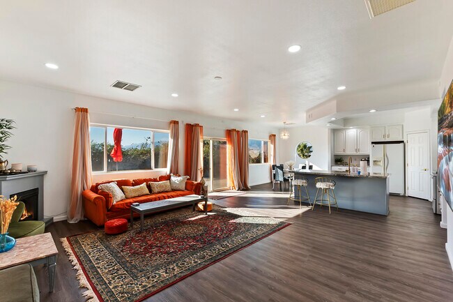 Building Photo - 66900 Mission Lakes Blvd