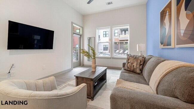 Foto del edificio - 3706 Goodwin Ave