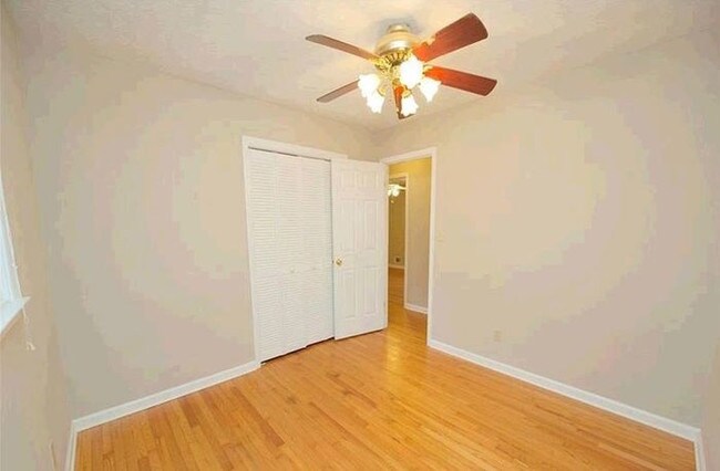 Building Photo - 1113 Seven Springs Cir NE