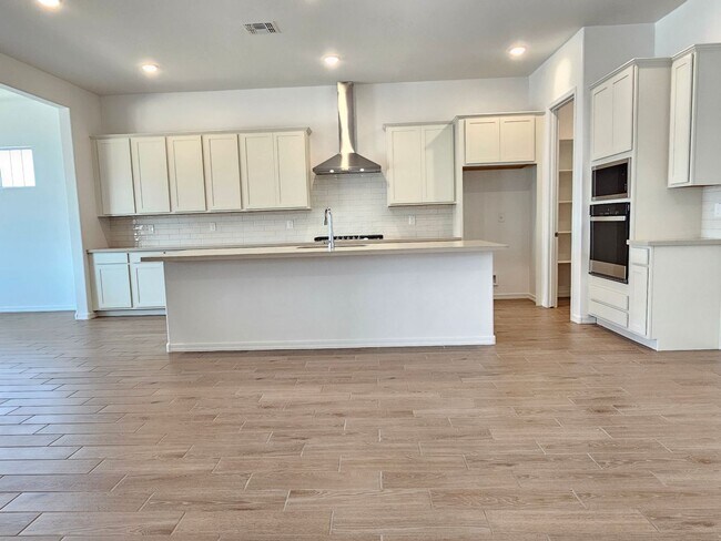 Foto del edificio - 22668 E Starflower Dr