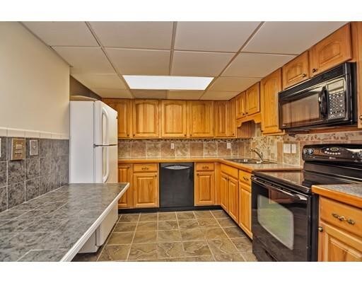 Building Photo - 6 Kennedy Ln