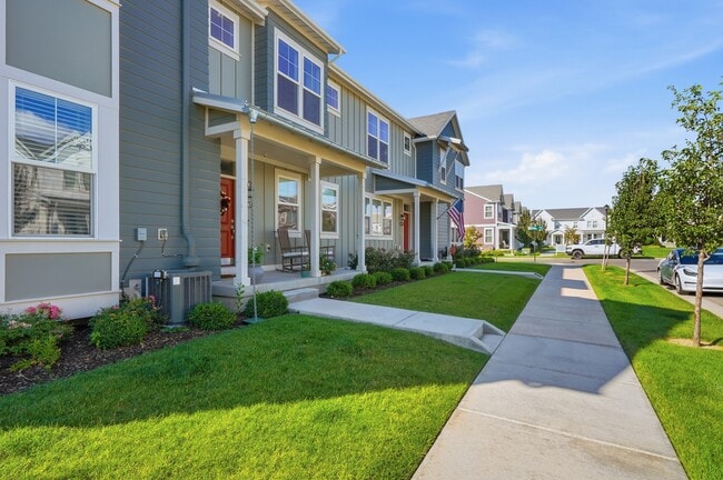Building Photo - 5347 W Canary Grass Way