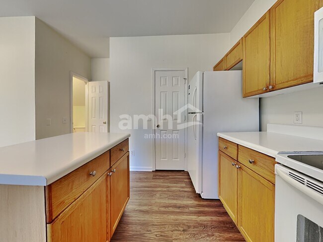 Building Photo - 1517 Braveheart Ln