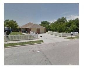 Building Photo - 6746 Trail Lake Dr