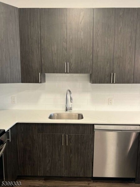 Foto del edificio - 310 Madison Ave