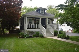 Building Photo - 416 Kenilworth Ave