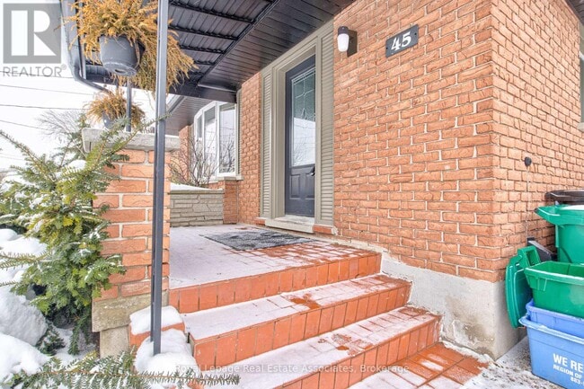 Photo du bâtiment - 45 Bond St