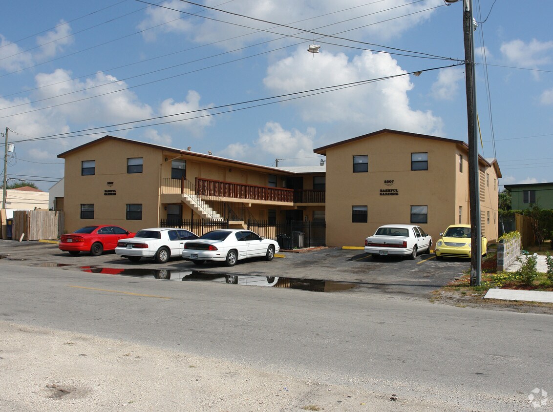 Building Photo - Bashful Gardens Apartments