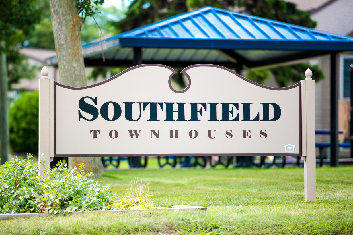 Foto principal - Southfield Townhouses