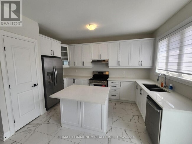 Building Photo - 73 Bud Leggett Cres