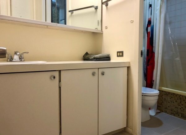 Foto del edificio - 300 N State St