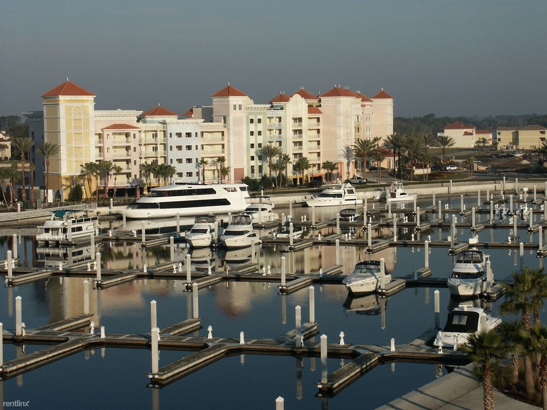 Primary Photo - 102 Yacht Harbor Dr
