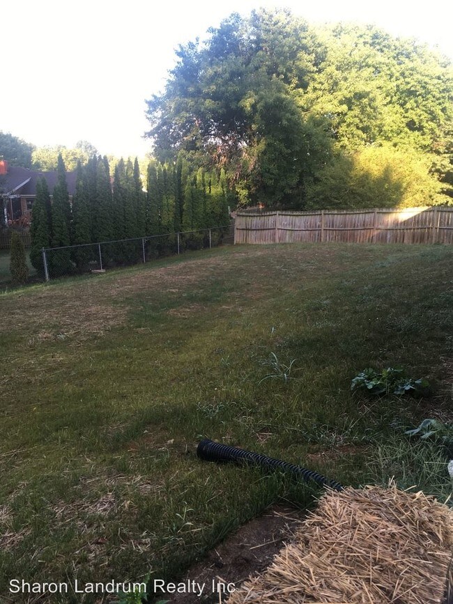 1014 Harmony Landing Rd, Goshen, KY 40026 House for Rent in Goshen