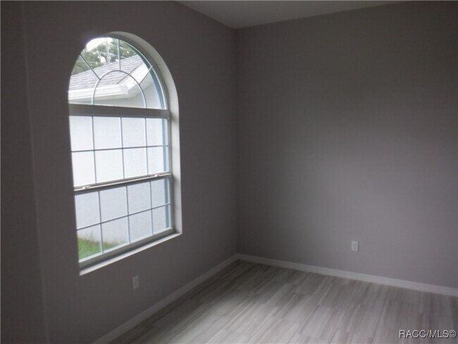 Foto del edificio - 1761 N Annapolis Ave