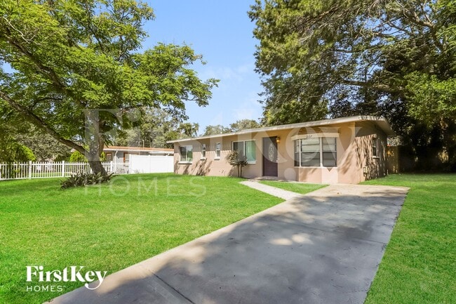 Building Photo - 2107 W Herman St