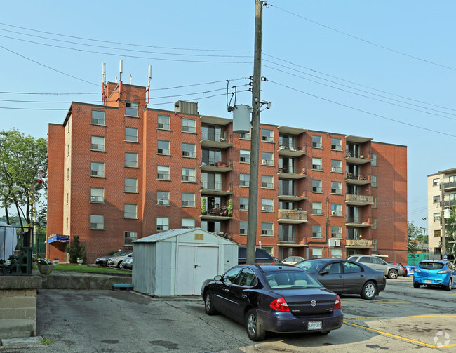 Building Photo - Granite Towers