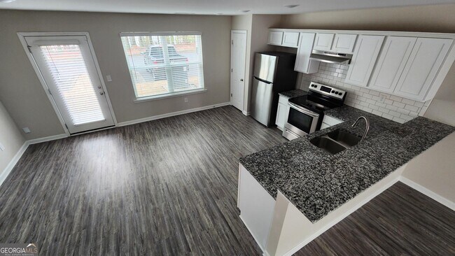 Building Photo - 4438 Pinscher St