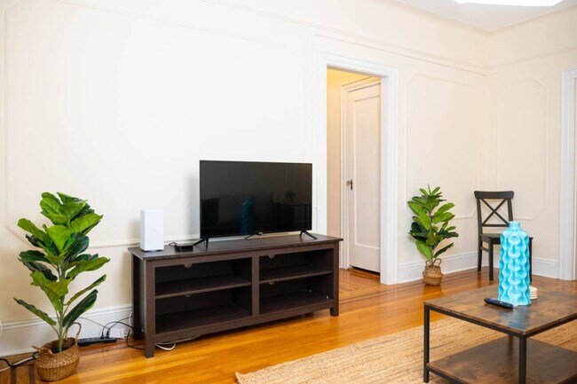 Foto del edificio - 730 Hudson St